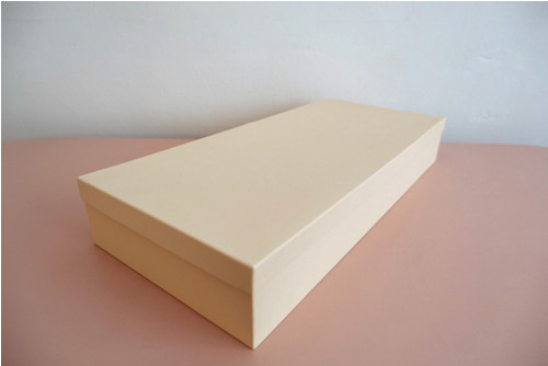 Dárková krabička 47 × 21 × 7 cm (béžová)