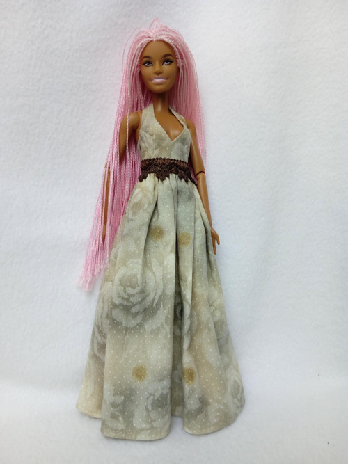 Šatičky pro Barbie — foto 1