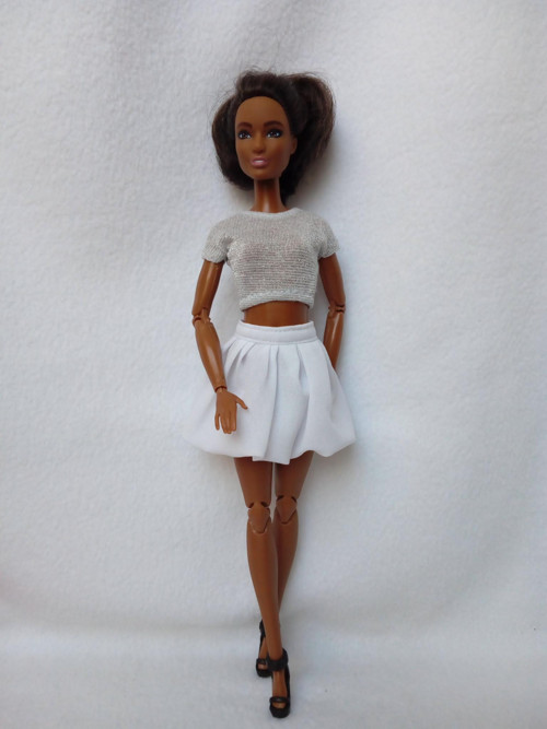 Sukýnka pro Barbie — foto 1