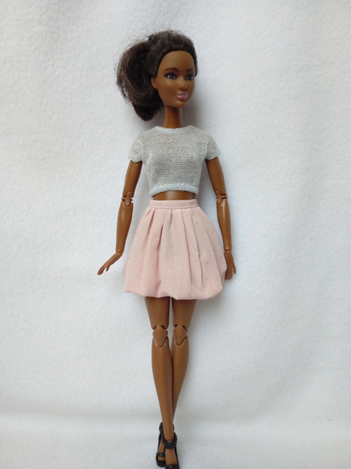 Sukýnka pro Barbie — foto 1