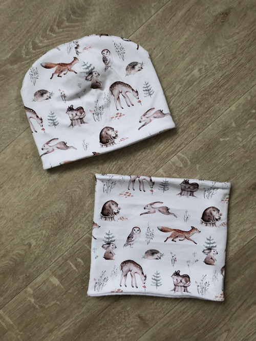 Dětský set čepice + nákrčník zvířátka v lese
