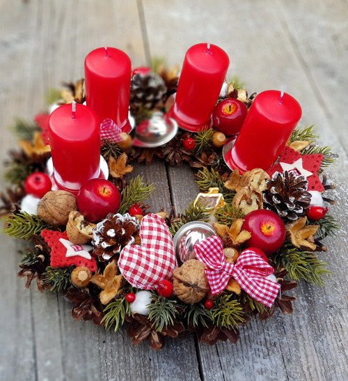 Adventní věneček na stůl — foto 1