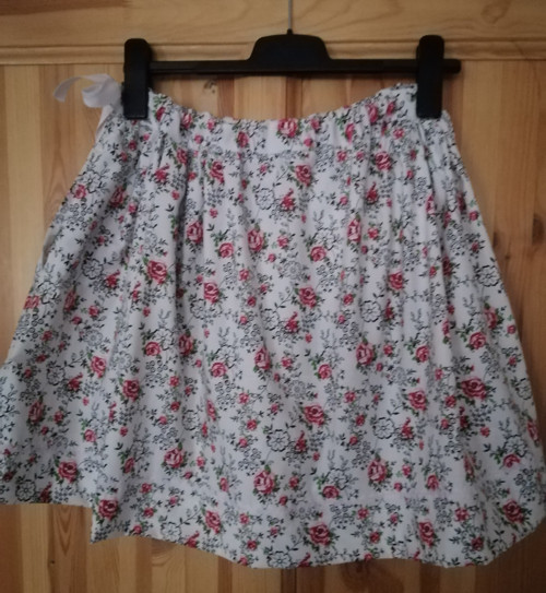 Sukýnka, sukně ke kroji, folklor.