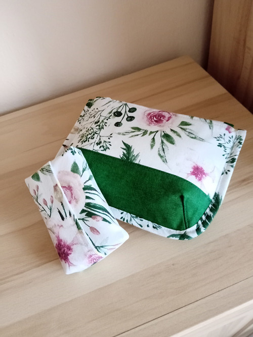 Obal na kapesníky + toaletka