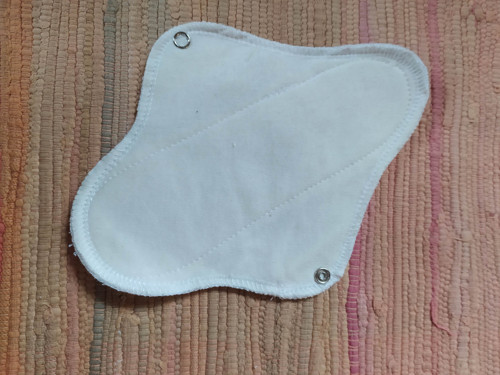 Denní menstruační vložka BIO 22 cm