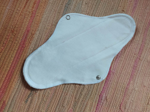 Denní menstruační vložka BIO 27 cm