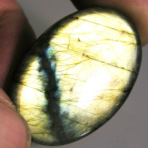 Labradorit, kabošon, 55,77 ct., 35,3x23,9x7,4 mm