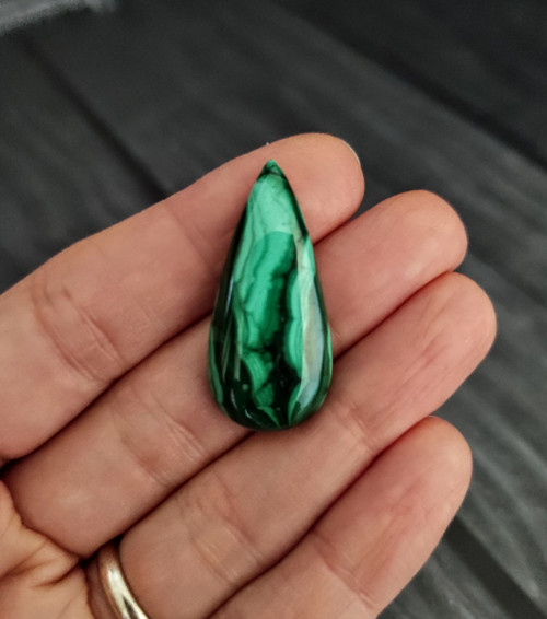 Malachit, ID 2635, 33x15 mm — foto 1