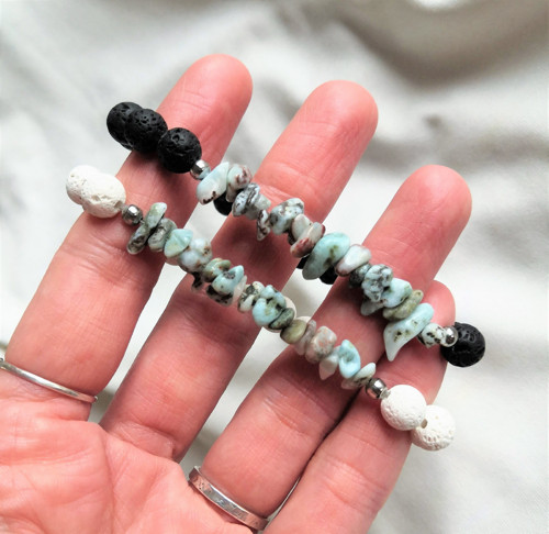 Přírodní larimar*černá láva*unisex náramek