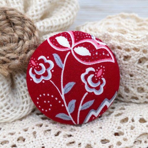 Buttonková brož Červená květinová 38mm