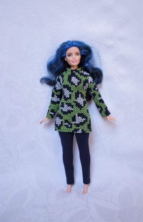 Mikina pro Barbie - baculku — foto 1