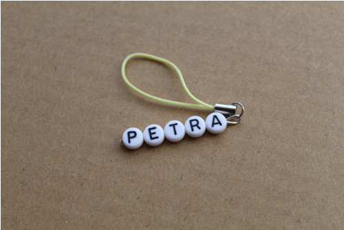 Přívěsek na klíče..Petra
