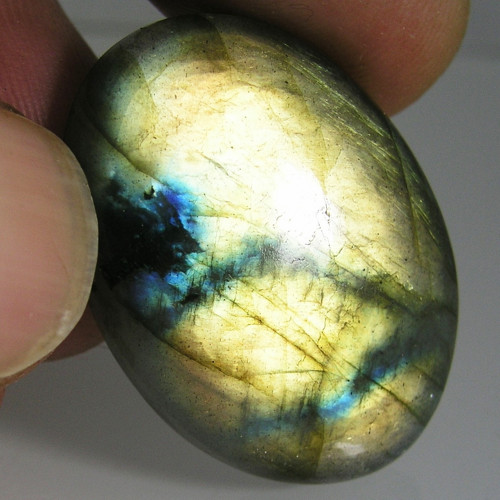 Labradorit, kabošon, 44,54 ct., 32x23x7 mm
