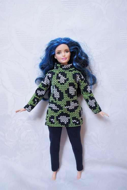 Mikina pro Barbie - baculku — foto 1