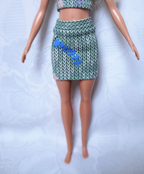 Barbie - natahovací sukně — foto 1