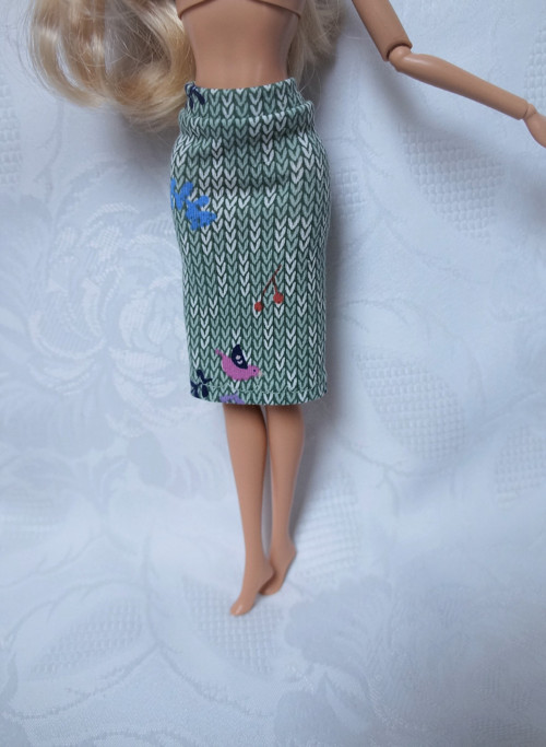 Barbie - natahovací sukně — foto 1