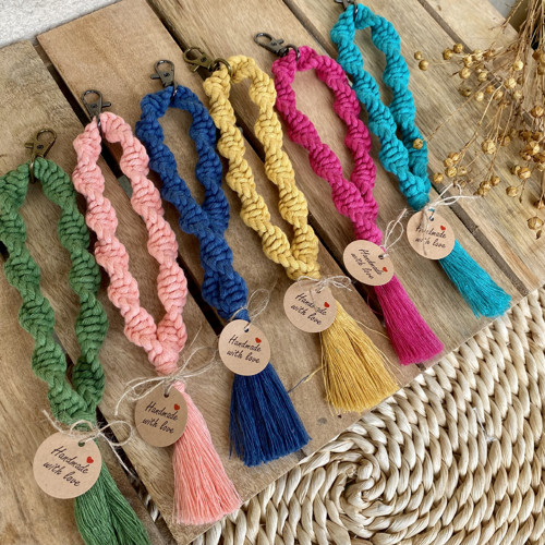Macrame klíčenka — foto 1