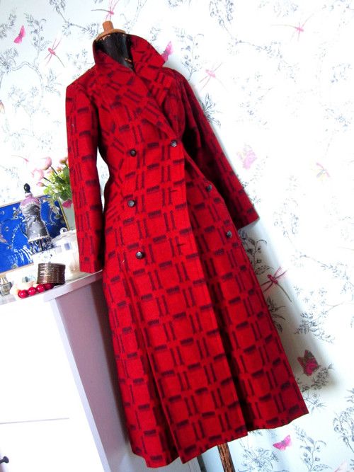 Kabát vlněný modelový — foto 1