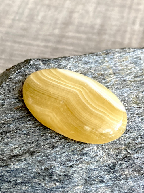 ACHÁT HAKIK - šperk. kabošon, 42 Ct. JEMEN AFRIKA