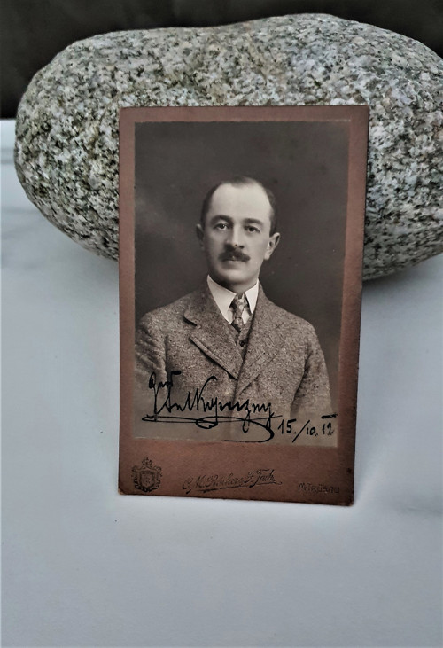 Pan řídící - kabinetka — foto 1