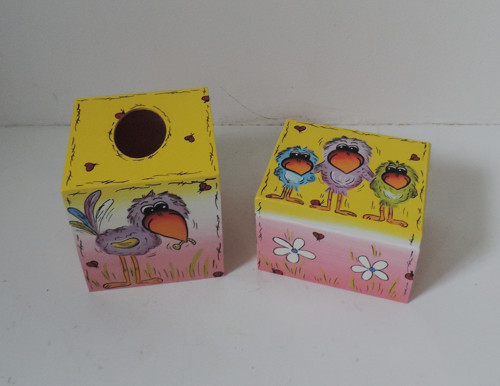 Dřevěná krabička na kapesníky-havran