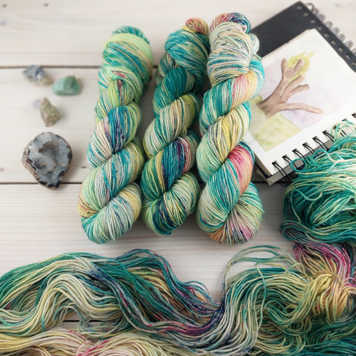 JULIE- ručně barvené merino extra jemné