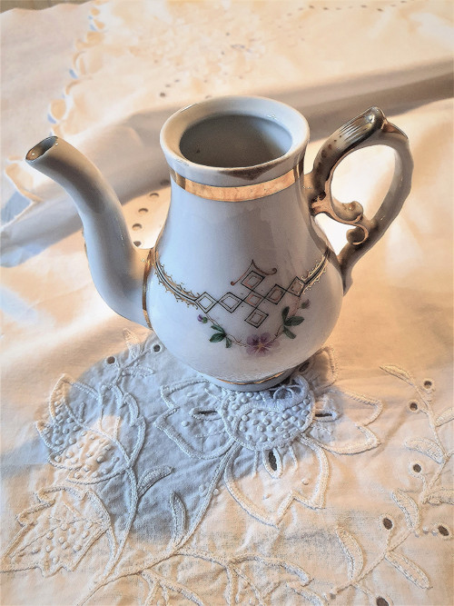 Čaj pro panenky - porcelán
