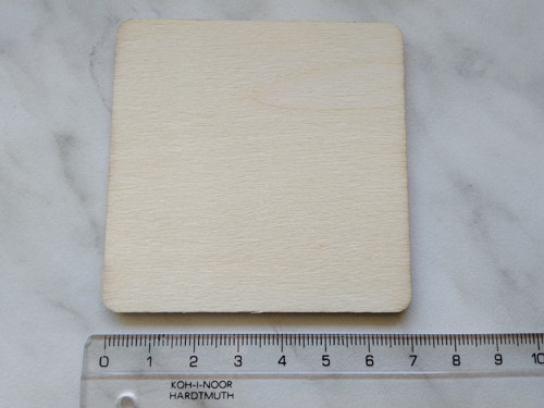 Dřevěná destička - 7 cm (1ks)