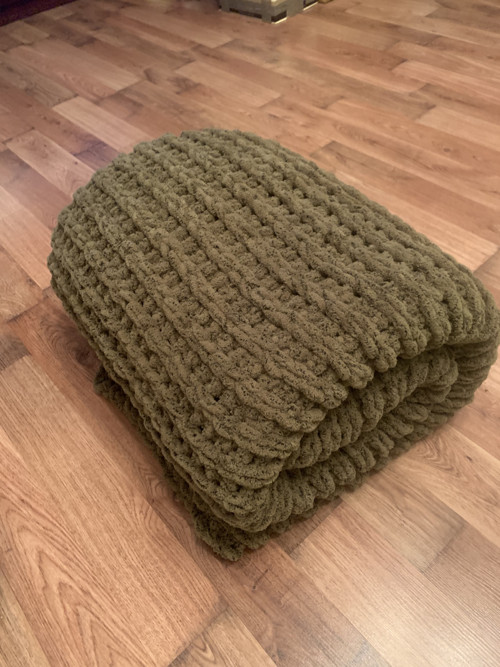 Deka maxi Puffy 140x170 cm módní OLIVE GREEN