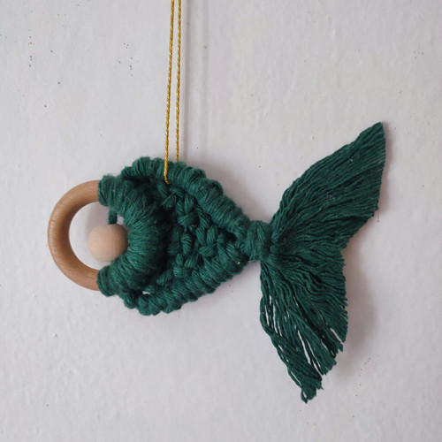 Macramé zelená rybička kapřík — foto 1