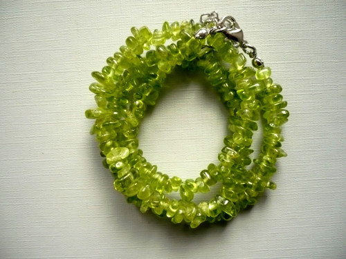 Minerální zlomky 45 cm - olivín