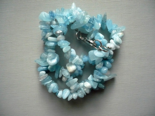 Minerální zlomky 45 cm - akvamarín