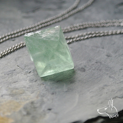 Fluorit zelený velký - krystal — foto 1