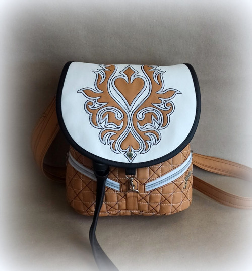 Mini kabelko - batoh Damask — foto 1