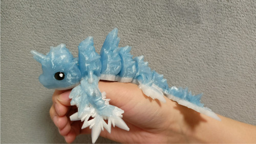 Mládě Mrazivého Delfína - 18 cm - 3D Tisk — foto 1