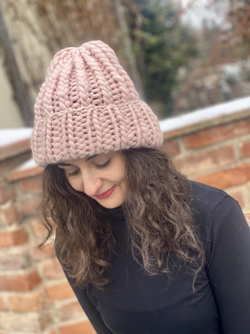 Chunky čapka z peruánské vlny Cameo Rose