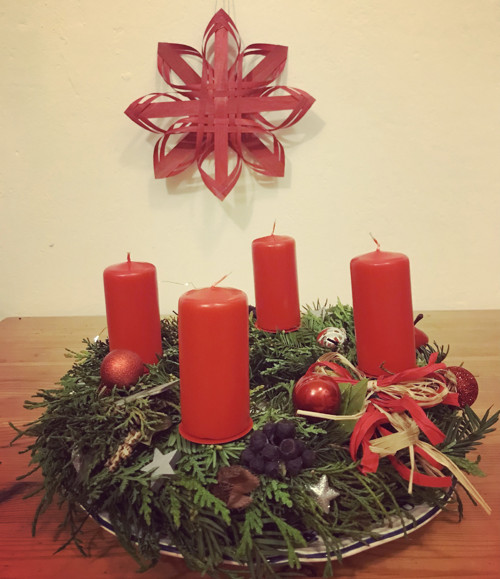 Adventní věnec s lýkovou mašlí — foto 1
