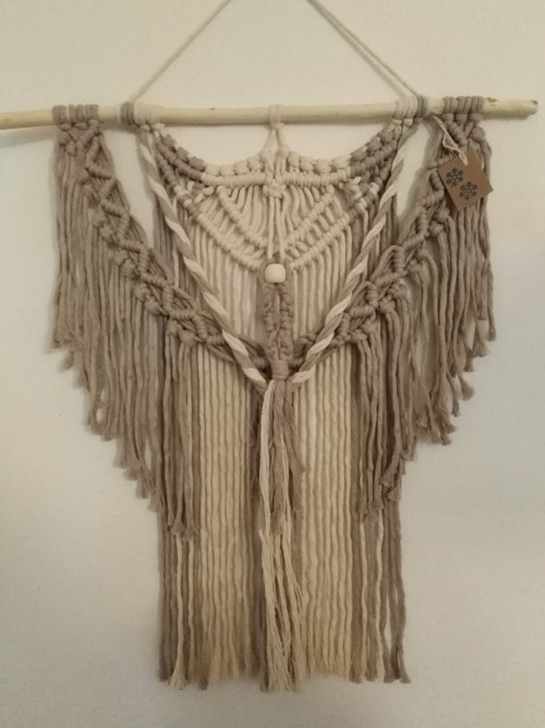 Macramé přírodní na javorově větvi