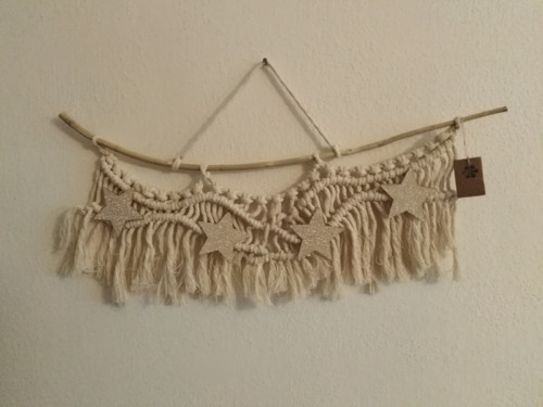 SLEVA Macramé hvězdy světlá na javorové větvi