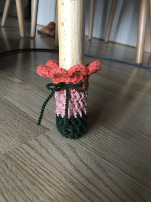 Háčkovaný návlek na židli
