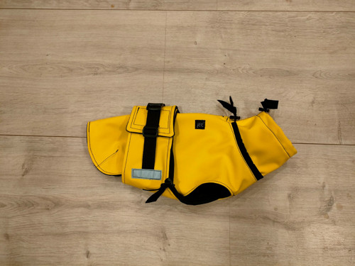 Softshellový obleček pro psa 30 cm se sponou — foto 1
