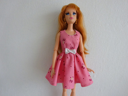 Šaty pro Barbie — foto 1