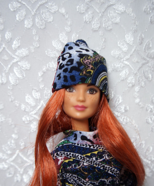 Čepice pro Barbie — foto 1