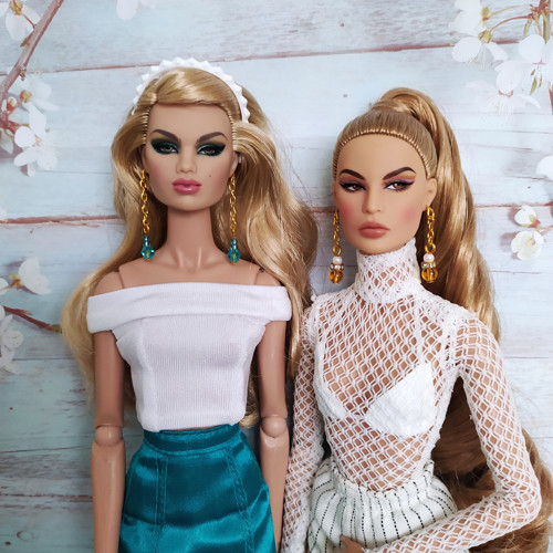 Extra dlouhé náušnice pro panenky Tonner, Barbie