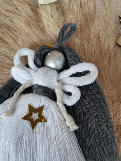 MACRAME ANDĚL bílo-šedivý — foto 1