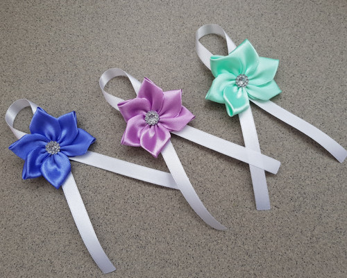 Střední kanzashi - kotiliony - taneční