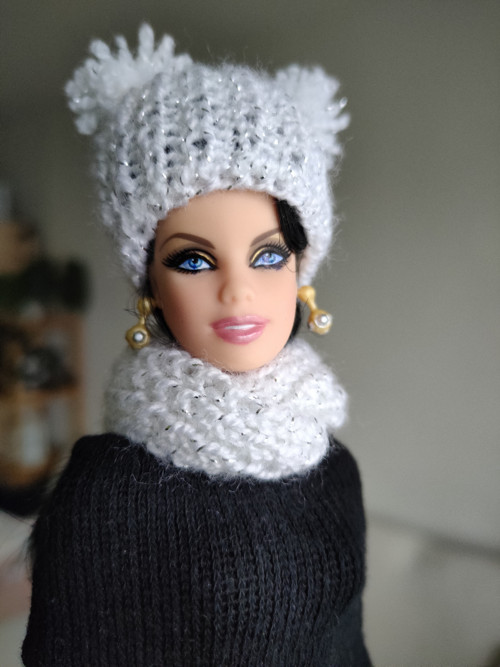 Čepice s nákrčníkem pro Barbie
