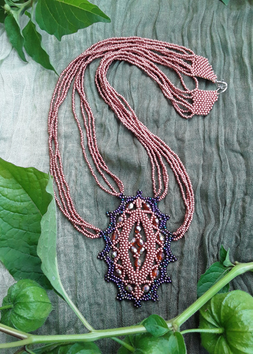 Ornamentální 3D oválek měděný