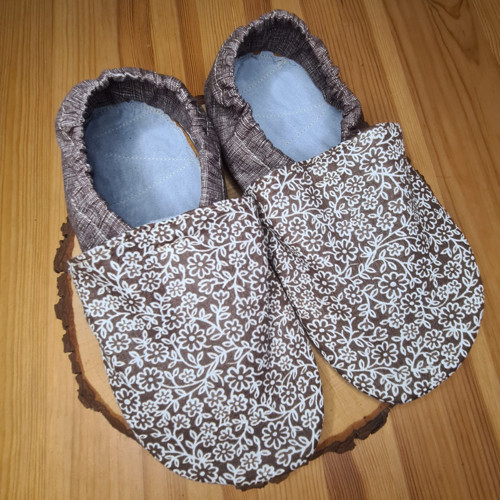 Plátěné capáky vel. 26,5cm — foto 1