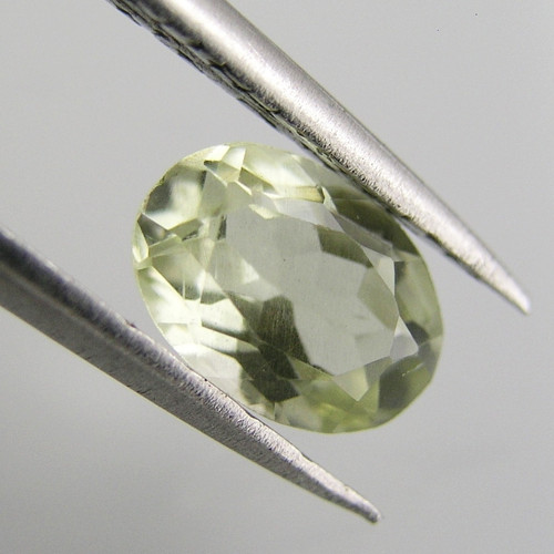 Broušený Sillimanit, Afrika, 0,79 ct., 7x5 mm